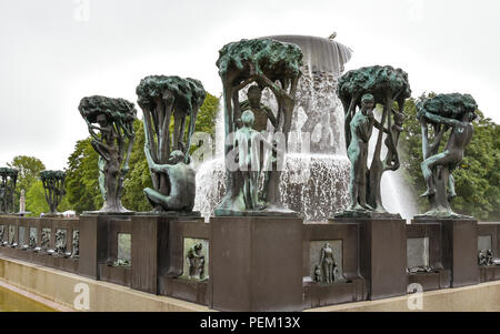 Oslo, Norwegen - 12.08.2018: Skulpturen von Gustav Vigeland (1869-1943), einem renommierten norwegischen Bildhauers, Frogner Park, Oslo. Stockfoto