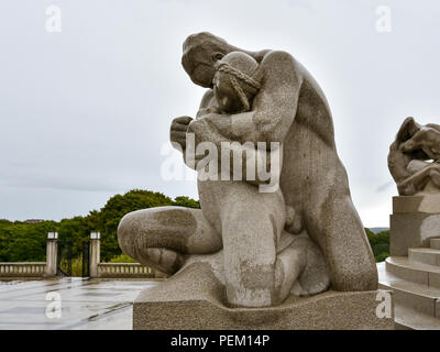 Oslo, Norwegen - 12.08.2018: Skulpturen von Gustav Vigeland (1869-1943), einem renommierten norwegischen Bildhauers, Frogner Park, Oslo. Stockfoto