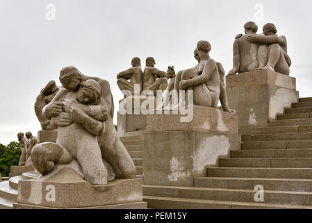 Oslo, Norwegen - 12.08.2018: Skulpturen von Gustav Vigeland (1869-1943), einem renommierten norwegischen Bildhauers, Frogner Park, Oslo. Stockfoto