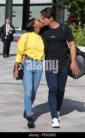 Samira Mächtigen und Frankie Foster außerhalb ITV Studios mit: Samira Mächtige, Frankie fördern Wo: London, Großbritannien Wann: 16 Aug 2018 Quelle: Rocky/WENN.com Stockfoto