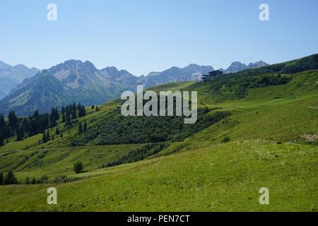 Tagesausflug auf Fellhorn Berg in den Alpen Stockfoto