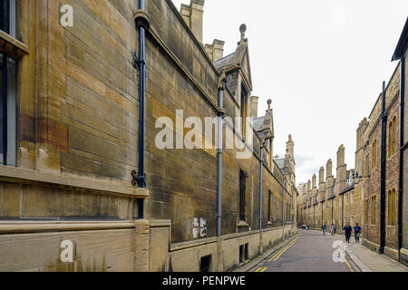 Gonville and Caius College und das Trinity College Trinity Lane, Cambridge, England, Großbritannien Stockfoto