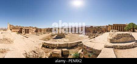 Panorama der Innenhof des Jupiters Tempel, Baalbec Weltkulturerbe, Libanon. Stockfoto