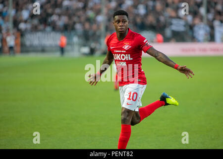 Thessaloniki, Griechenland - August 8, 2018: die Spieler von Spartak Quincy Promes in Aktion während der UEFA Champions League dritte qualifikationsrunde zwischen PAO Stockfoto