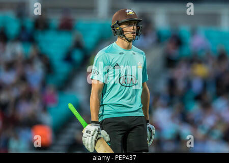 London, Großbritannien. 15 August, 2018. Die Buchsen schlagen für Surrey gegen Hampshire in der Vitalität T20 Blast Match am Kia Oval. David Rowe/Alamy leben Nachrichten Stockfoto