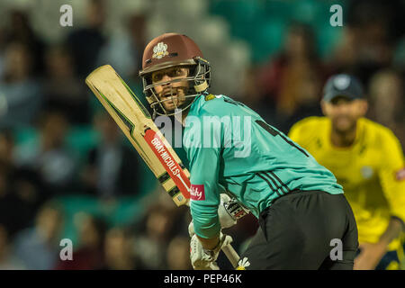 London, Großbritannien. 15 August, 2018. Ben Foakes schlagen für Surrey gegen Hampshire in der Vitalität T20 Blast Match am Kia Oval. David Rowe/Alamy leben Nachrichten Stockfoto