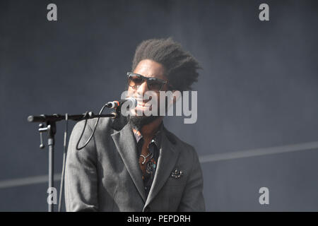 Chelmsford, Großbritannien. 17. Aug 2018. Miles Kane in RiZE Festival 2018 im Hylands Park, Chelmsford am 17. August 2018, UK. Bild Capital/Alamy leben Nachrichten Stockfoto