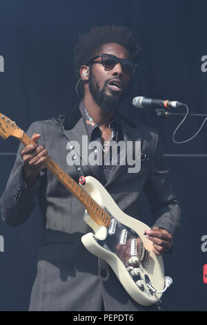 Chelmsford, Großbritannien. 17. Aug 2018. Miles Kane in RiZE Festival 2018 im Hylands Park, Chelmsford am 17. August 2018, UK. Bild Capital/Alamy leben Nachrichten Stockfoto