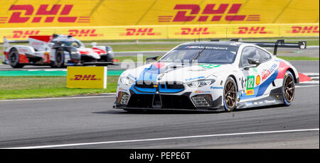 Silverstone, Großbritannien. 17 Aug, 2018. FIA World Endurance Championship; der BMW M8 GTE LMGTE pro Rennwagen von BMW Team MTEK Racing Team (DEU) während der Freien Praxis 1 von Augusto Farfus (BRA) und Antonio Felix Da Costa (PRT) während der 3. Runde der FIA World Endurance Championship in Silverstone Credit: Aktion plus Sport/Alamy leben Nachrichten Stockfoto