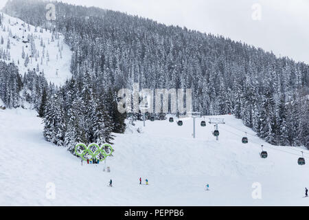 WHISTLER, BC, Kanada - Mar 8, 2017: Die Olympischen Ringe in Whistler. Stockfoto