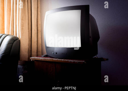 Vintage Fernsehen auf Antike, alte Design mit weißer Bildschirm Stockfoto