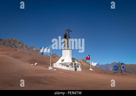 Cristo Redentor de Los Andes (Christus der Erlöser der Anden) Denkmal an die Cordillera de Los Andes - Argentinien und Chile Grenze Stockfoto
