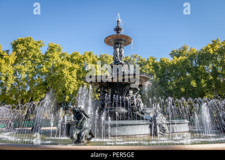 Brunnen der Kontinente (Fuente de Los Continentes) bei General San Martin Park - Mendoza, Argentinien Stockfoto