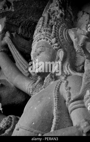 Geschnitzte Idol von Lord Shiva, Durga Temple, aihole Temple, Aihole, Karnataka, Indien Stockfoto