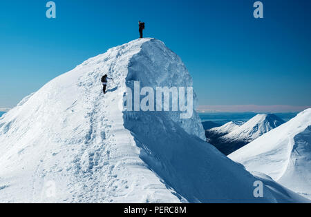 Winter Wandern im Tongariro Nationalpark, Ruapehu, Neuseeland. Stockfoto