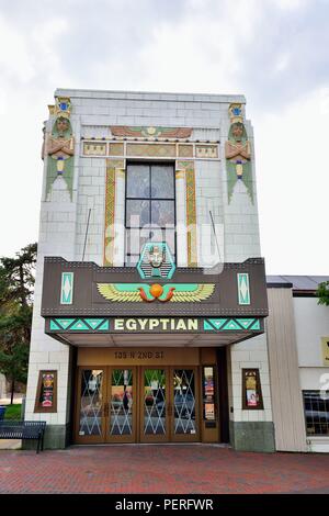 DeKalb, Illinois, USA. Das Ägyptische Theater, entworfen von Architekt Elmer F. Behrns. Das Theater eröffnet im Jahr 1929. Stockfoto