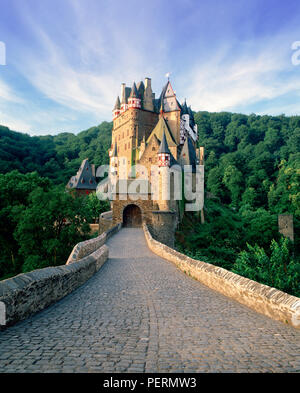 Burg Eltz, in der Nähe von Cochem, Mosel, Rheinland-Pfalz, Deutschland Stockfoto