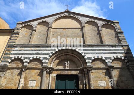 Volterra, Italien - mittelalterlichen Stadt der Toskana. Kirche des Erzengels Michael (San Michele Arcangelo). Stockfoto