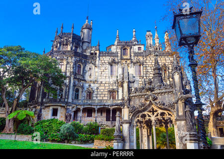 Beeindruckende Quinta da Regaleira Palace, Panoramaaussicht, Sintra, Portugal. Stockfoto