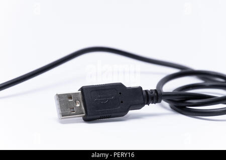 USB Typ B Ladekabel für mobile tragbare Geräte in Schwarz Stockfoto