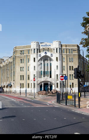 Die Mission, die früher als Empire Memorial Matrosen Hostel, Commercial Road, London, UK bekannt. Stockfoto