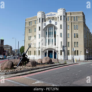 Die Mission, die früher als Empire Memorial Matrosen Hostel, Commercial Road, London, UK bekannt. Stockfoto