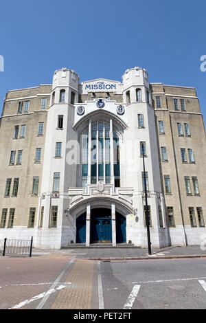 Die Mission, die früher als Empire Memorial Matrosen Hostel, Commercial Road, London, UK bekannt. Stockfoto