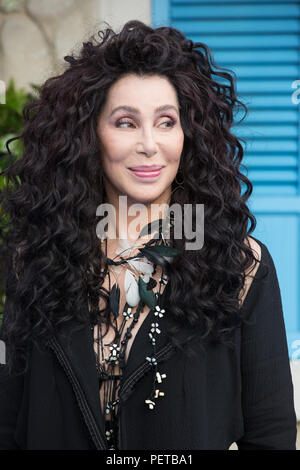 Red Carpet Anreise für die Weltpremiere von Mamma Mia, hier gehen wir wieder mit: Cher Wo: London, Großbritannien Wann: 16 Jun 2018 Credit: Phil Lewis/WENN.com Stockfoto