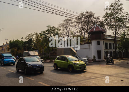 Bangkok, Thailand - 2. März 2017: Ansicht vorne am Eingang des Rommaneenat Park, das ehemalige "Bangkok spezielle Gefängnis". Heute hat er Pu werden Stockfoto
