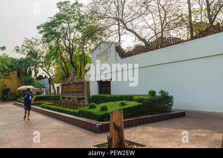 Bangkok, Thailand - 2. März 2017: Ansicht vorne am Eingang des Rommaneenat Park, das ehemalige "Bangkok spezielle Gefängnis". Heute hat er Pu werden Stockfoto
