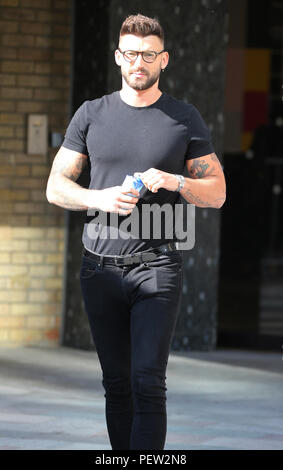 Jake Quickenden außerhalb ITV Studios mit: Jake Quickenden Wo: London, Großbritannien Wann: 17 Aug 2018 Quelle: Rocky/WENN.com Stockfoto