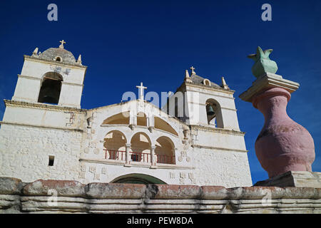 Kirche von Santa Ana de Maca, eine schöne Kirche im Colca Canyon, Arequipa Region, Peru Stockfoto