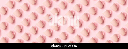 Muster von rosa Tassen über druckvolle Hintergrund. Geburtstag Feier, baby Konzept Dusche. Pastellfarben. Banner. Minimalistisches Design. Stockfoto