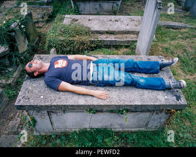 Portrait des Musikers Baxter Dury (Sohn von Ian Dury) in Hampstead, London Am 15. Juli 2005 fotografiert. Stockfoto