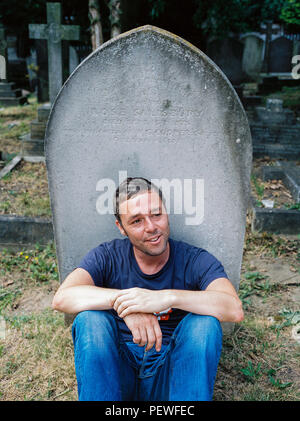 Portrait des Musikers Baxter Dury (Sohn von Ian Dury) in Hampstead, London Am 15. Juli 2005 fotografiert. Stockfoto