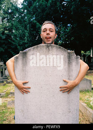 Portrait des Musikers Baxter Dury (Sohn von Ian Dury) in Hampstead, London Am 15. Juli 2005 fotografiert. Stockfoto