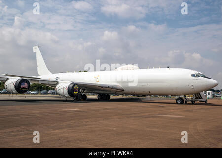 FAIRFORD, ENGLAND - May 13, 2018: US Navy Boeing E-6 Mercury airborne Command und Control Plane von VQ-4 auf dem Rollfeld des RAF Fairford Airbase. Stockfoto