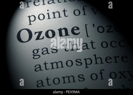 Fake Wörterbuch, Wörterbuch Definition des Wortes Ozon. Einschließlich der wichtigsten beschreibende Wörter. Stockfoto