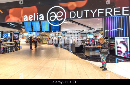 Duty-free-Shops im Flughafen Rom Stockfoto