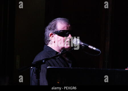 Keyboarder und Sänger Reg Webb am Londoner 606 Club Stockfoto