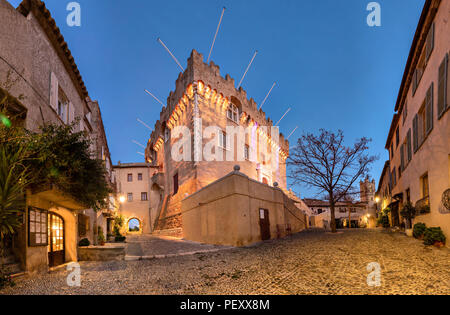 Mittelalterliche Burg im Le Haut-de-Cagnes Stadt, Frankreich Stockfoto