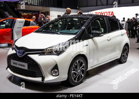 Genf, Schweiz - 1. MÄRZ 2016: Toyota Yaris Hybrid Auto präsentiert auf dem 86. Internationalen Automobil-Salon Genf Stockfoto