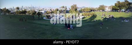 Panoramablick auf Mission Dolores Park, San Francisco, Kalifornien, USA Stockfoto