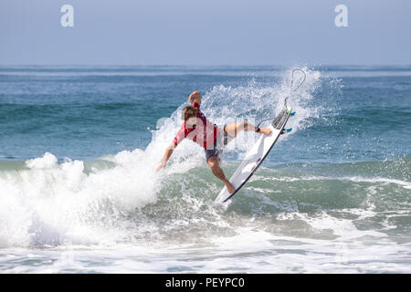 Nomme Mignot konkurrieren in der US Open des Surfens 2018 Stockfoto