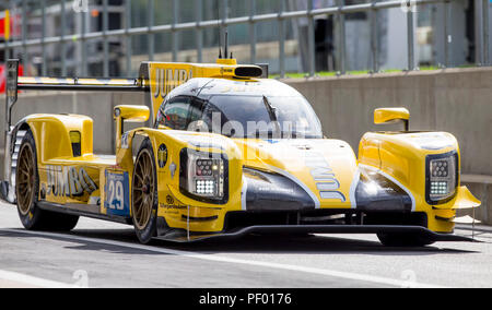 Silverstone, Großbritannien. 17 Aug, 2018. FIA World Endurance Championship; Die Dallara P217 Gibson LMP2-Rennwagen aus Racing Team Niederlande (NLD) in der Grube gerade von Frits van Eerd (NLD) Giedo VAN DER GARDE (NLD) und Nyck de Vries (NLD) während der 3. Runde der FIA World Endurance Championship in Silverstone Credit: Aktion plus Sport/Alamy leben Nachrichten Stockfoto