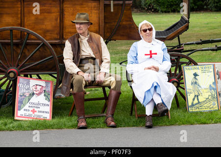 Billingham, North East England. Vereinigtes Königreich. 18 August, 2018. Ersten Weltkrieg Feld Krankenwagen mit WW 1 100 Veranstaltung in Billingham, North East England. Credit: ALAN DAWSON/Alamy leben Nachrichten Stockfoto