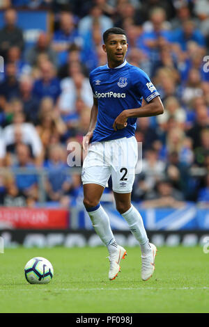 Liverpool, Großbritannien. 18. August 2018. Mason Holgate von Everton in Aktion. Premier League match, Everton v Southampton im Goodison Park in Liverpool am Samstag, den 18. August 2018. Dieses Bild dürfen nur für redaktionelle Zwecke verwendet werden. Nur die redaktionelle Nutzung, eine Lizenz für die gewerbliche Nutzung erforderlich. Keine Verwendung in Wetten, Spiele oder einer einzelnen Verein/Liga/player Publikationen. pic von Chris Stading/Andrew Orchard sport Fotografie/Alamy leben Nachrichten Stockfoto