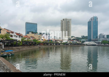 Singapur - 9. August: Boat Quay in Morgenstunden Stockfoto