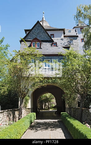 Das torhaus der Burg Runkel in der historischen Altstadt auf der Lahn, Hessen, Deutschland. Stockfoto