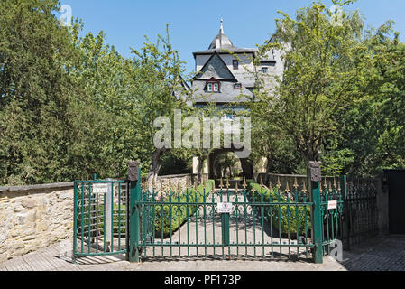 Das torhaus der Burg Runkel in der historischen Altstadt auf der Lahn, Hessen, Deutschland. Stockfoto